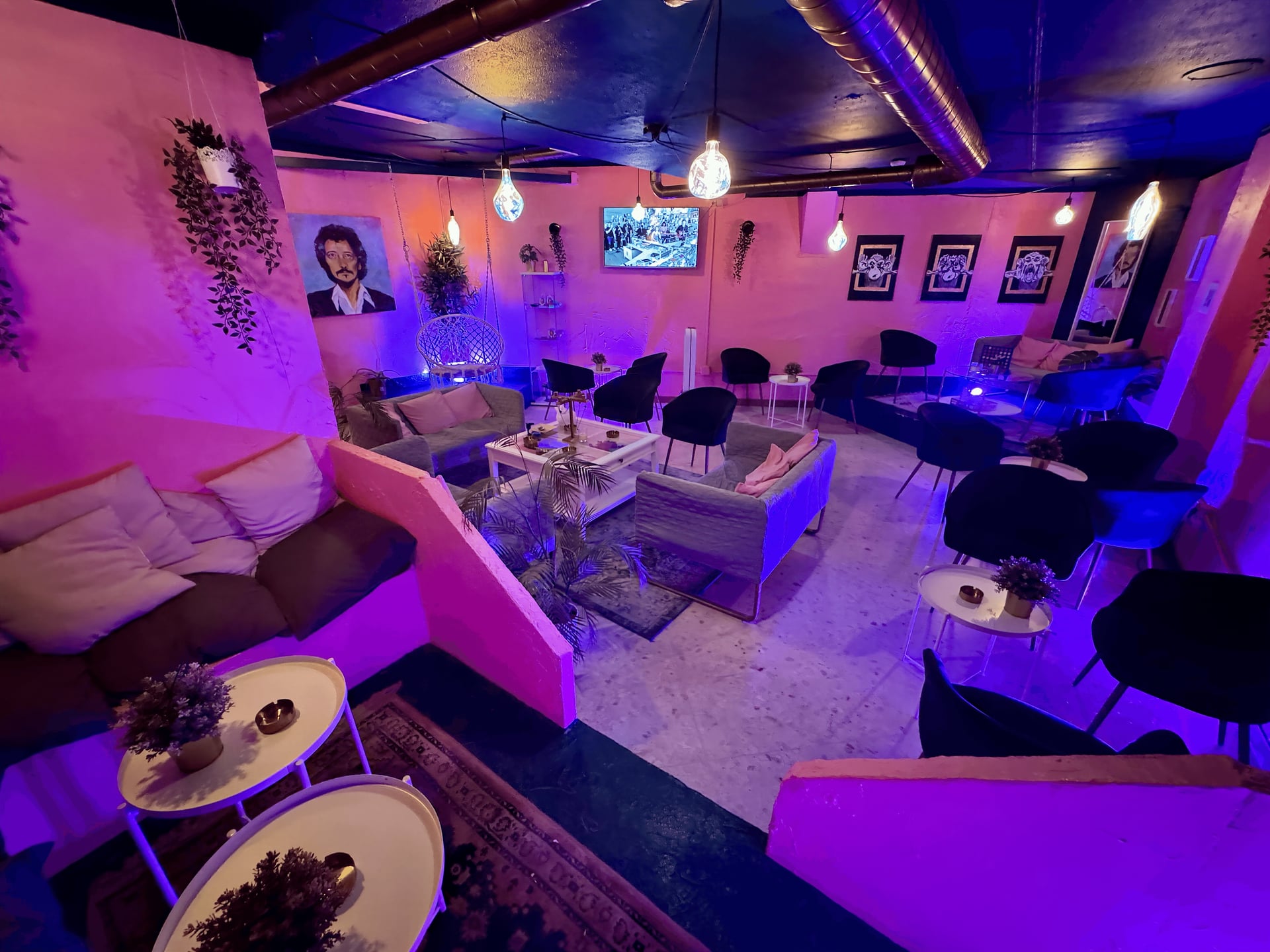 Bam Lounge 420