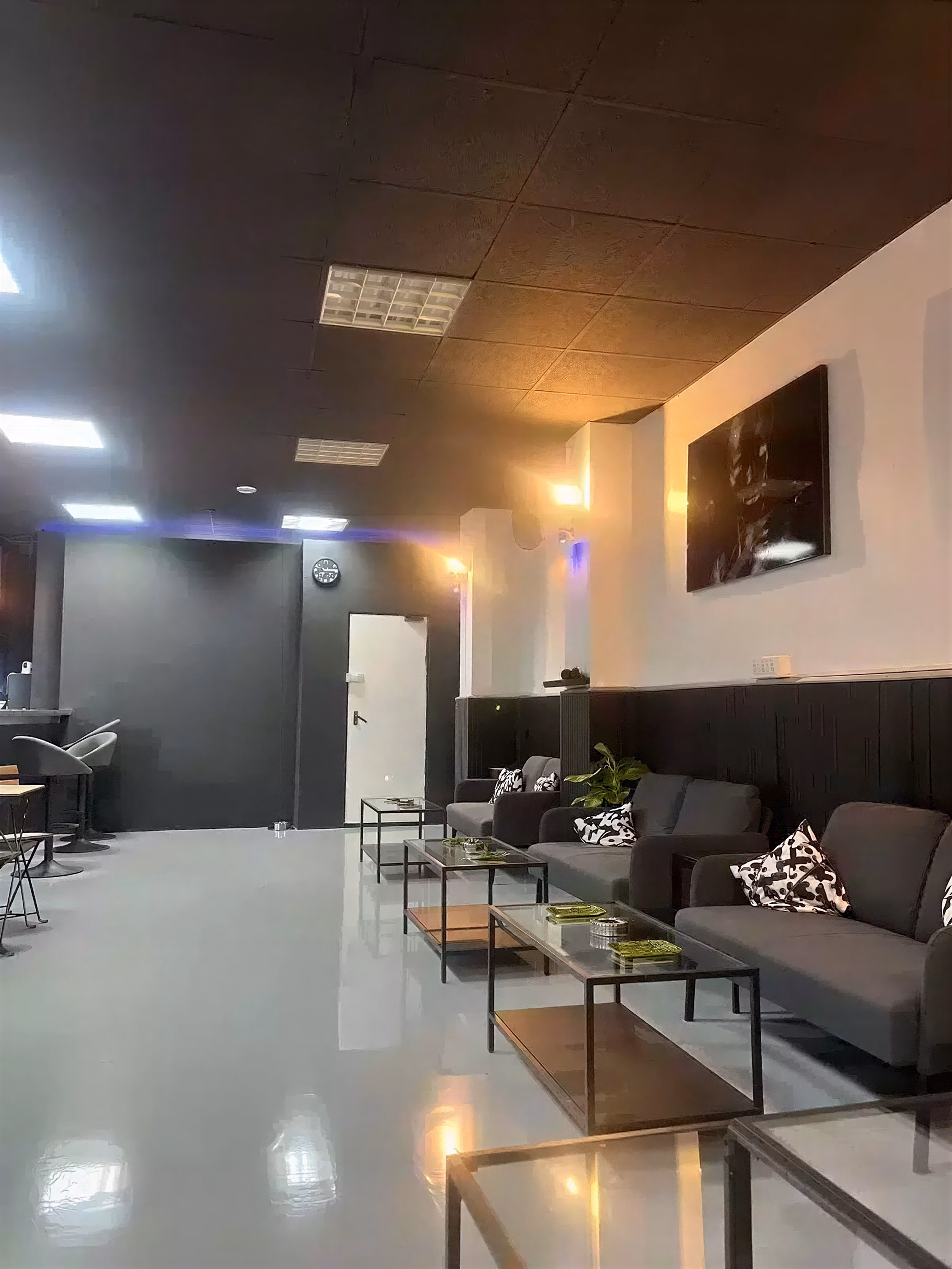 BlackBlack Weed Cannabis Social Club