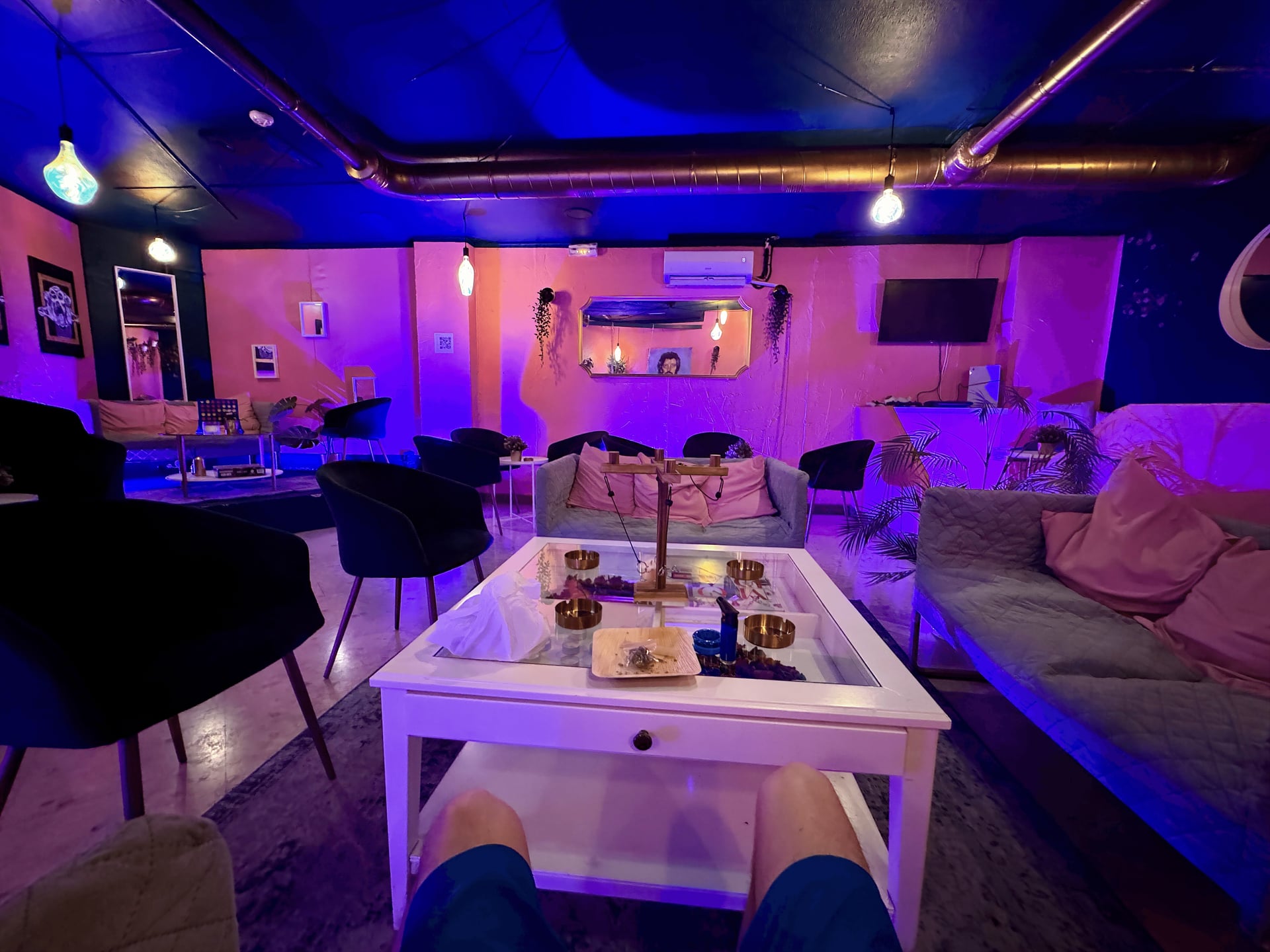 Bam Lounge 420